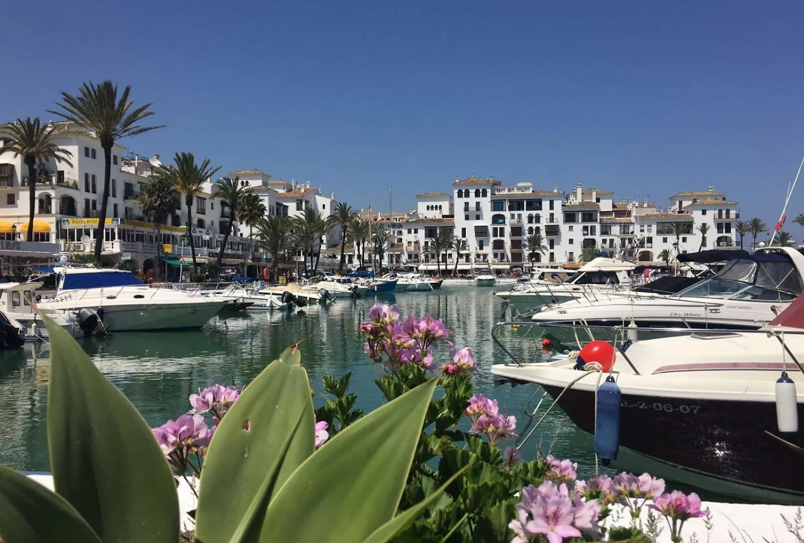 Apartment 2233-Lovely 2 Bedrooms On The Beach, Pool And Port Manilva